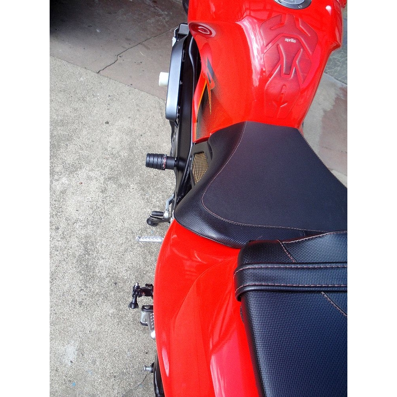 Aprilia TUONO 1000 (02-05) Strėlė išpardavimas