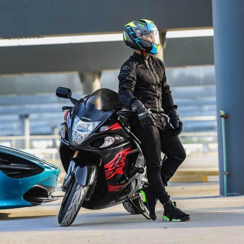 "Oxford Delta 1.0 Air" juoda motociklininko striukė