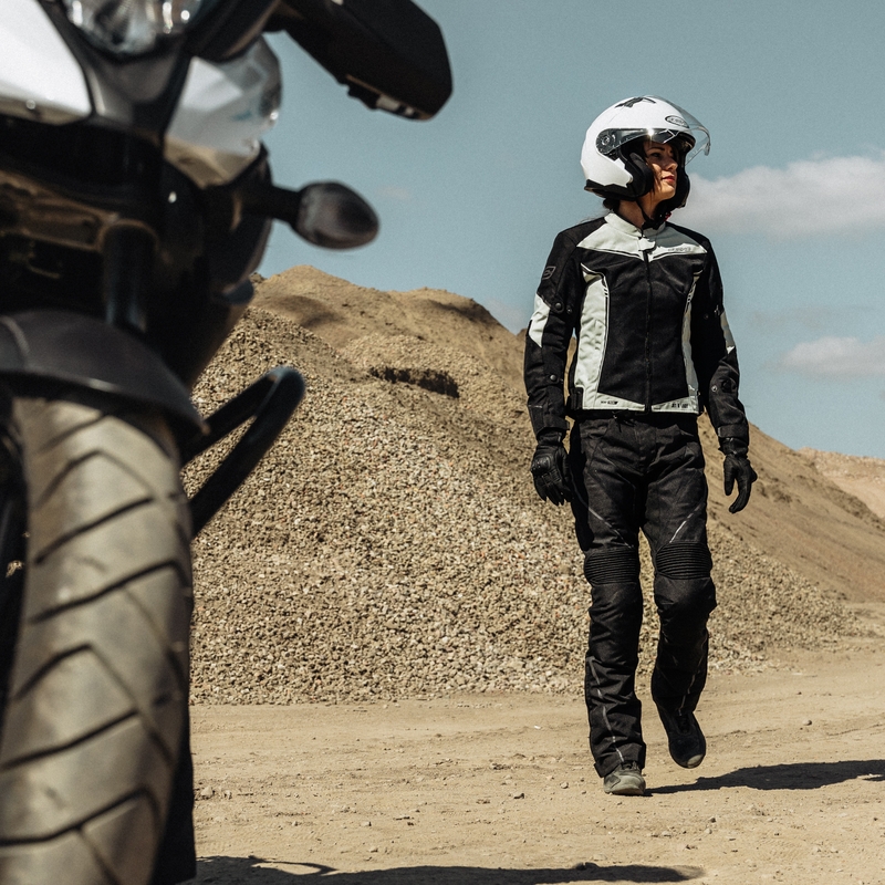 Moteriškos motociklininko kelnės Ozone Jet II Black išpardavimas