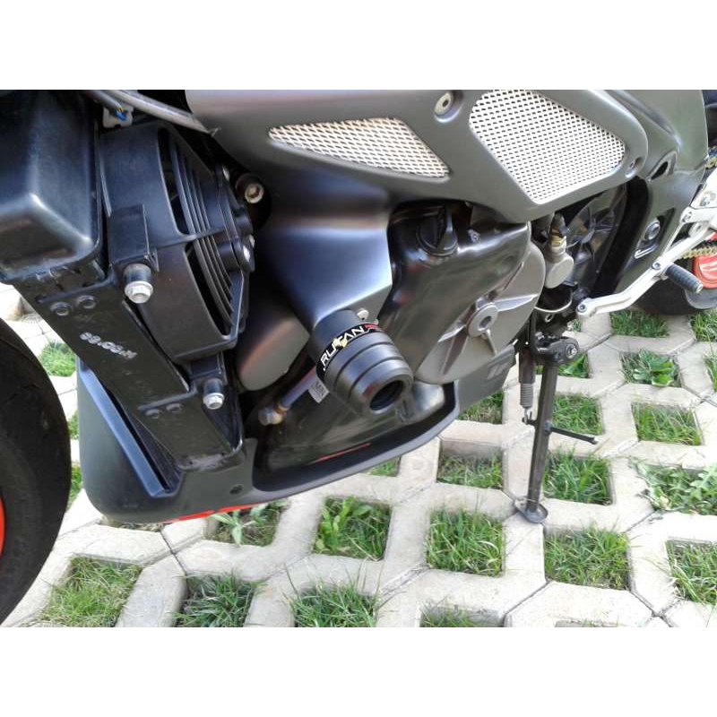Aprilia TUONO 1000 (06-08) Strėlė