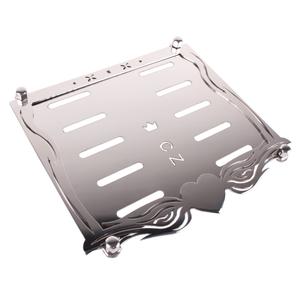 Nerūdijančio plieno pagalvėlė po CZ valstybinio numerio ženklu Širdis