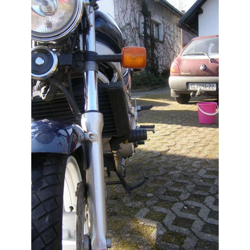 Honda NTV 650 strėlė