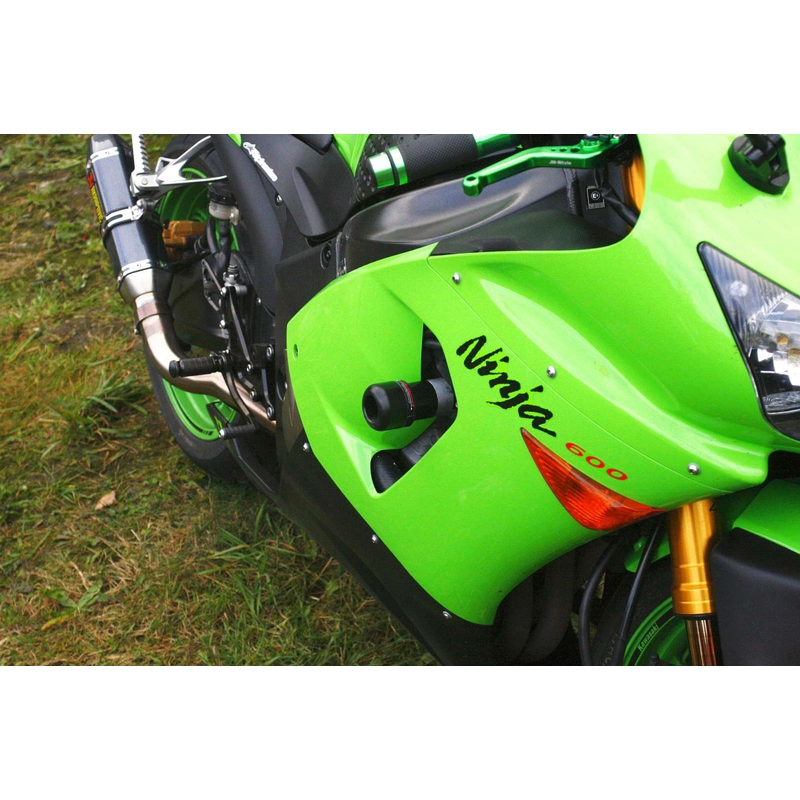 Kawasaki ZX-6R (05-06) su "Gatling" gaubto modifikacija