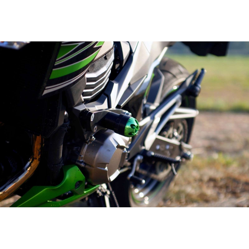 "Kawasaki Z-750" (07-12)