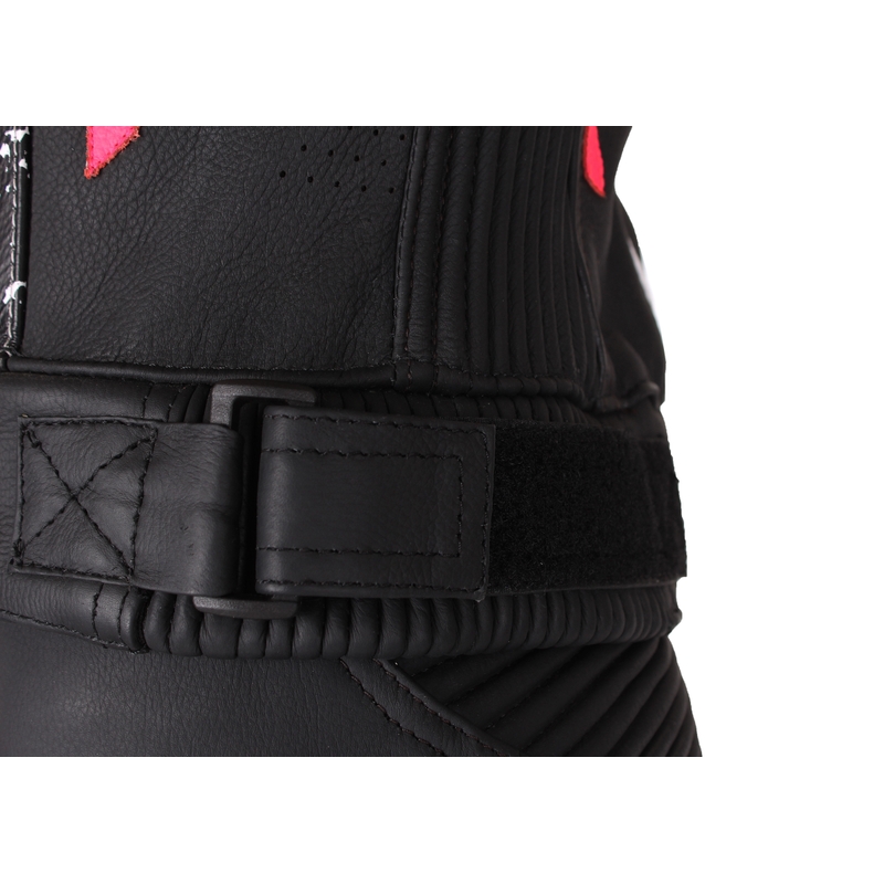 Moteriškas RSA GT2 juoda-balta-fluo rožinė motociklininko kombinezonas išpardavimas