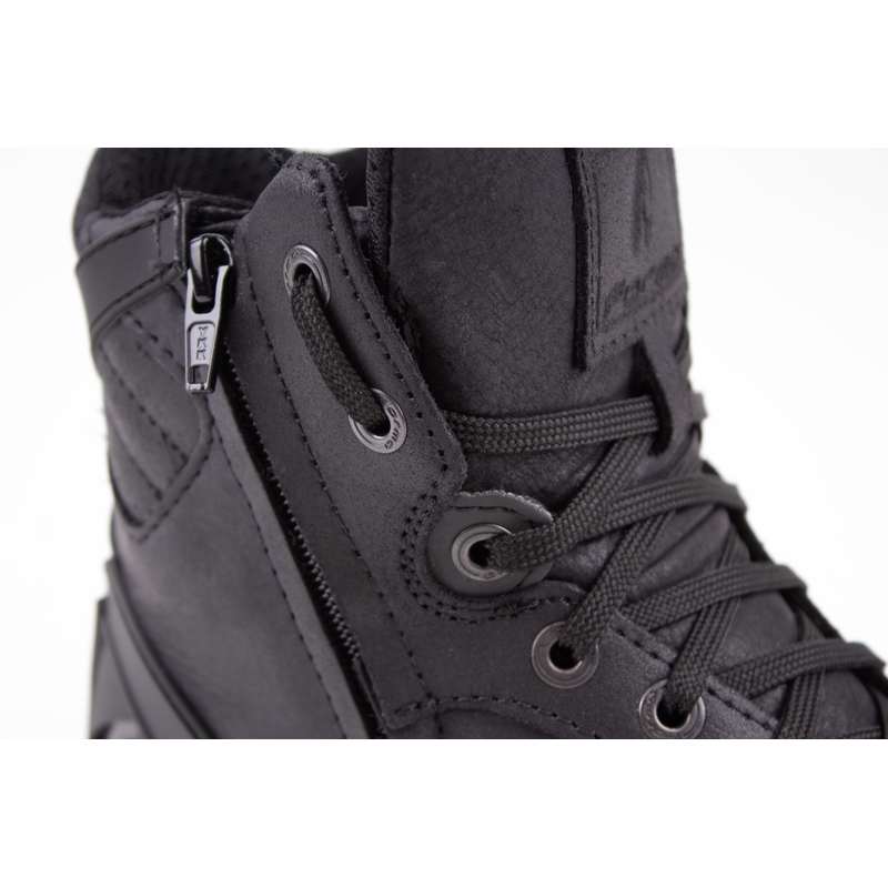 Moto batai Forma Hyper WP black