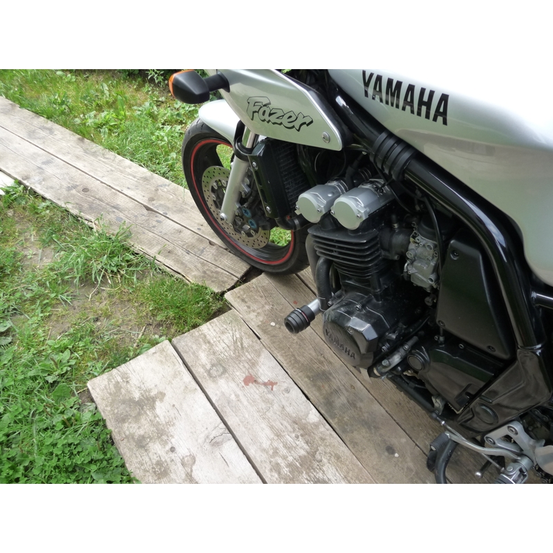 Yamaha FZS 600 (98-03) Conus
