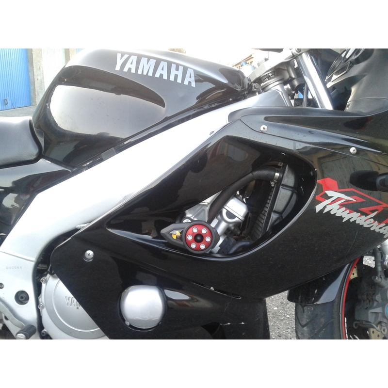Yamaha YZF 600R THUNDERCAT/YZF 1000R THUNDERACE Strėlė