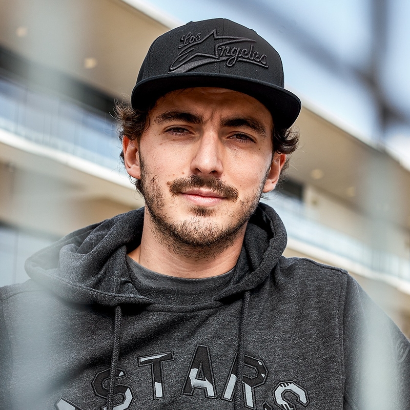 Alpinestars Los Angeles kepurė juoda ir balta
