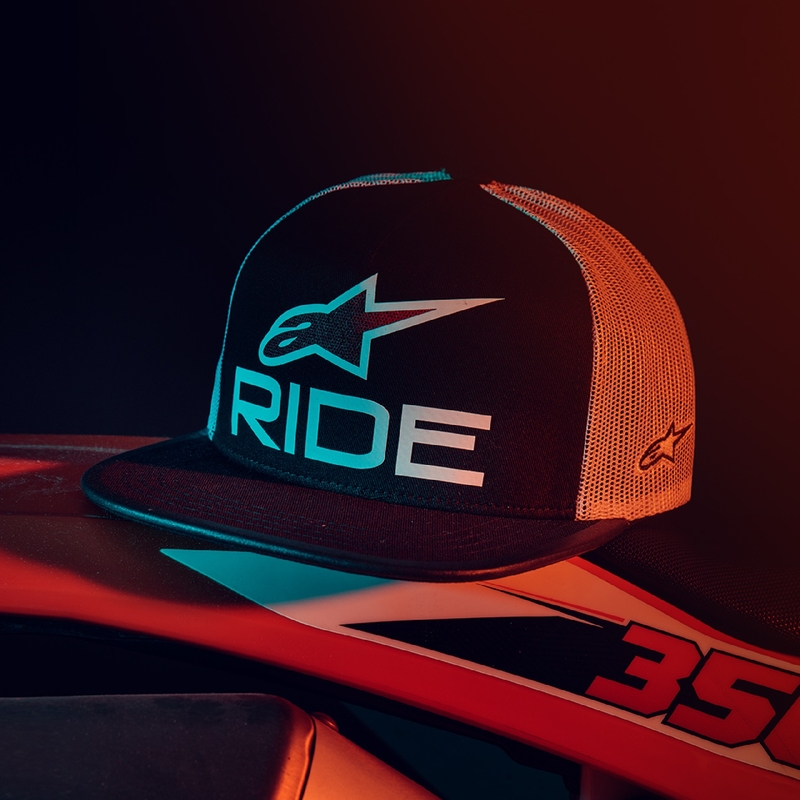 Alpinestars Ride 4.0 ER kepurė juoda, balta ir raudona