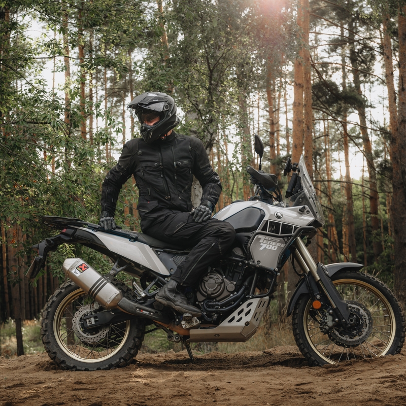 Rebelhorn Range Juoda motociklininko striukė