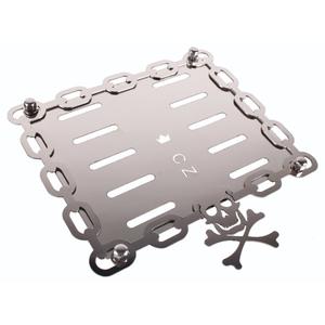 Nerūdijančio plieno pagalvėlė po CZ valstybinio numerio ženklu "Skull