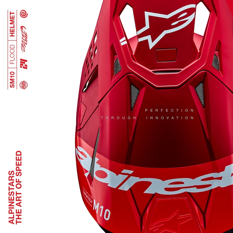 Alpinestars Supertech S-M10 Flood motokroso šalmas matinės fluo raudonos spalvos