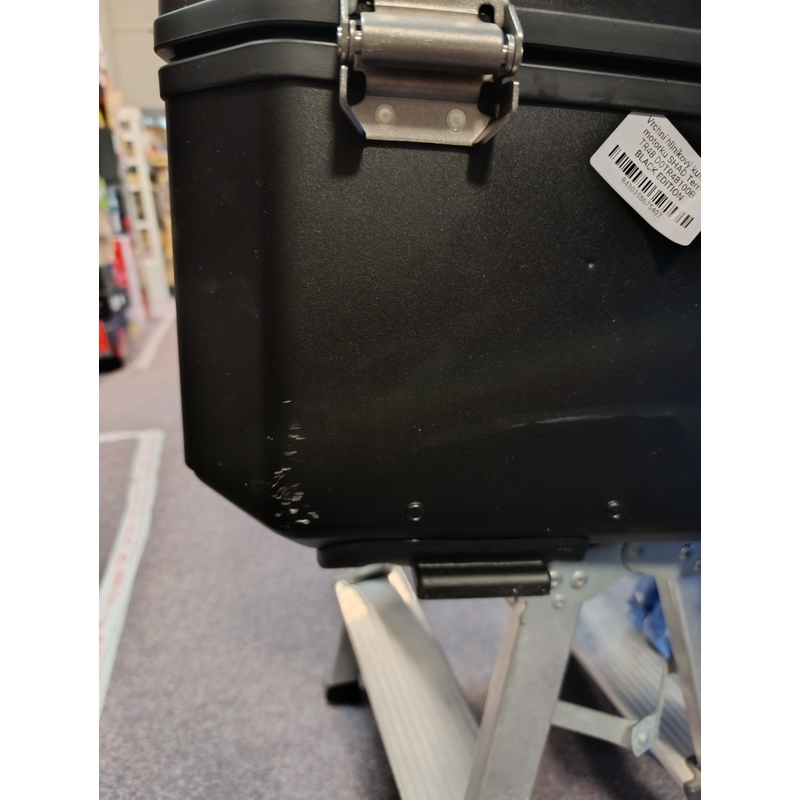 Aliumininis viršutinis dėklas motociklui SHAD Terra TR48 BLACK EDITION - II. kokybė išpardavimas