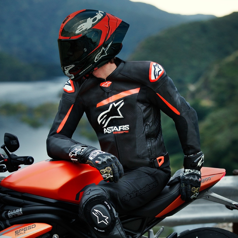 Alpinestars GP plus R 4 Airflow Black-Fluo Red-White odinė motociklininko striukė