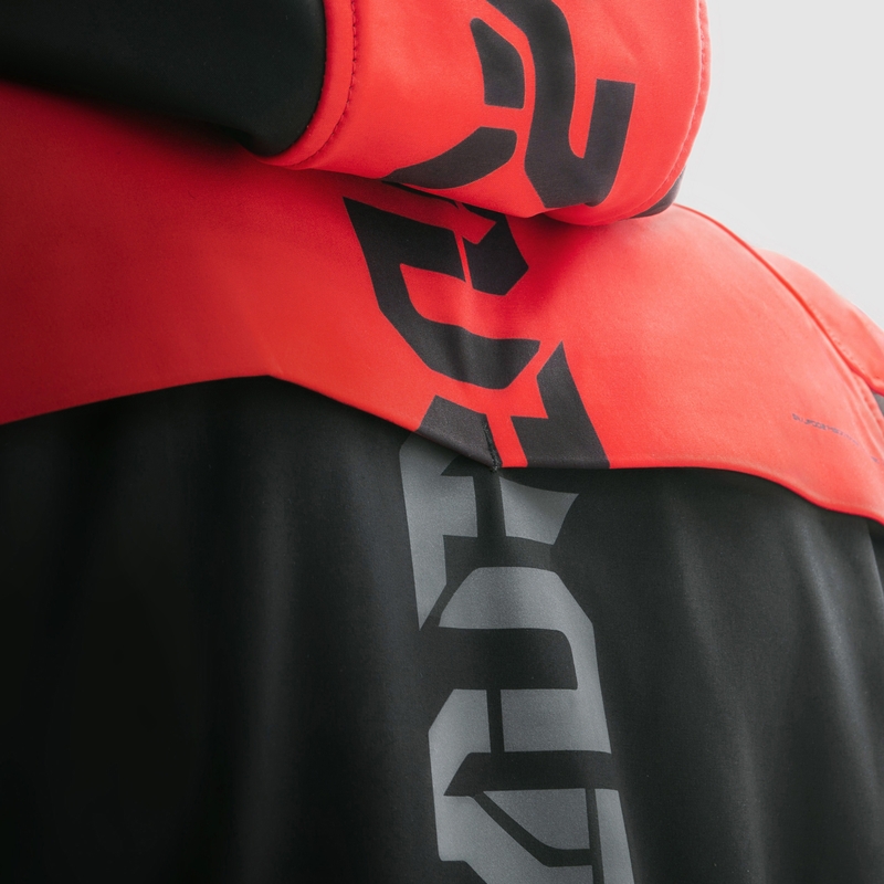 „Rebelhorn Slash“ juodai raudona minkšta motociklo striukė