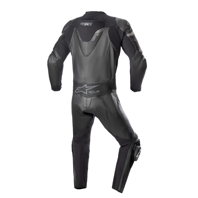 Alpinestars GP Force Chaser TECH-AIR 5 suderinamas juodai juodas dviejų dalių odinis motociklininko kostiumas