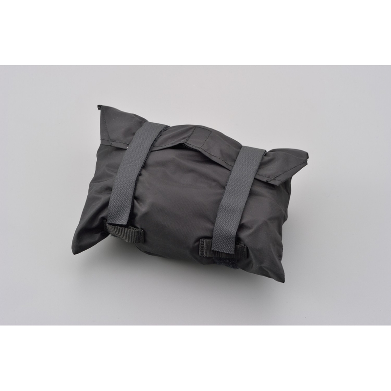 Lankstus bagažo tinklas motociklui su plastikiniais kabliukais Daytona 60 x 60 cm juodas