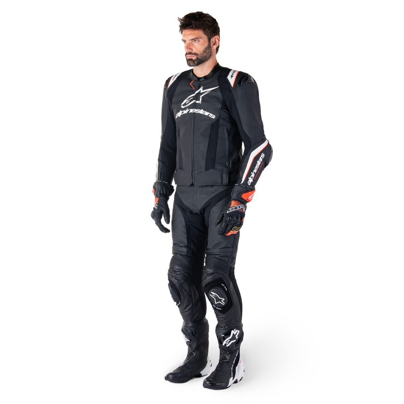 "Alpinestars Missile 3 Ignition" juodai balta odinė motociklininko striukė