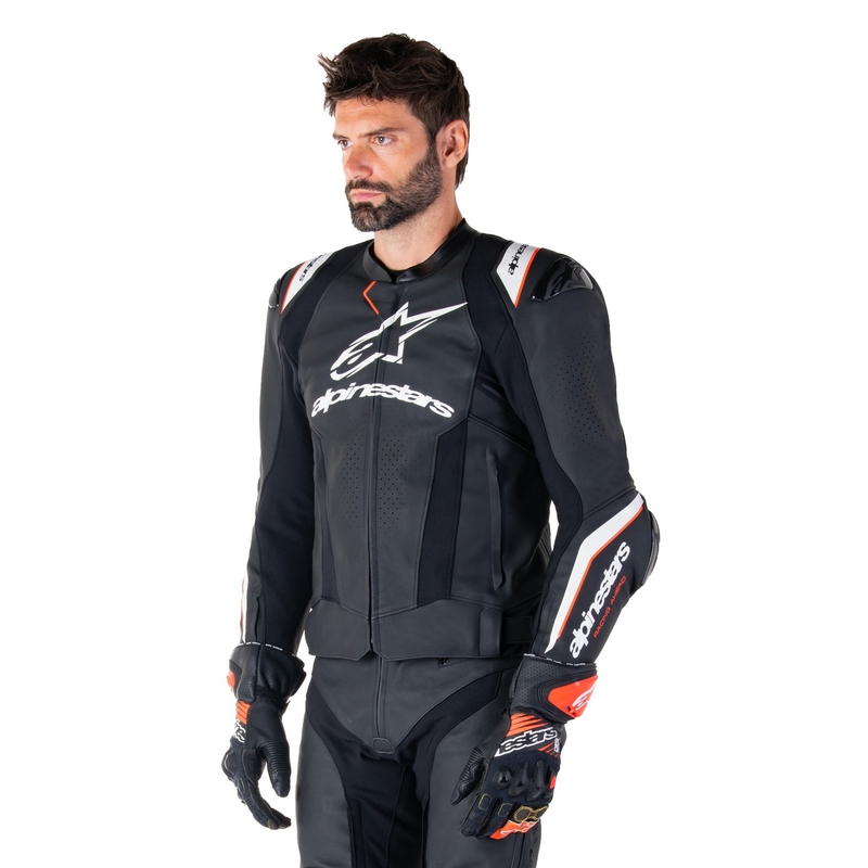 "Alpinestars Missile 3 Ignition" juodai balta odinė motociklininko striukė