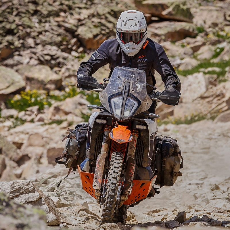 "Alpinestars AMT-8 Stretch Drystar XF" motociklininko striukė Juoda