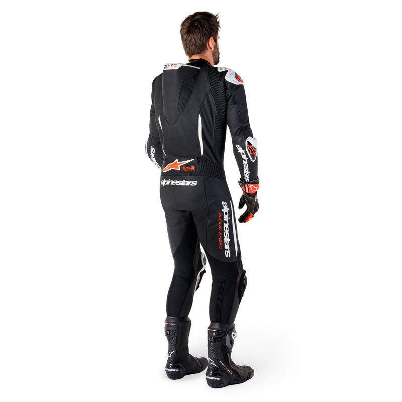 "Alpinestars GP-R7 Tech-Air" paruoštas / suderinamas juodai-baltai-fluo raudonas vientisas odinis motociklininko kostiumas