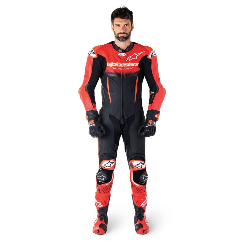 "Alpinestars GP-R7 Tech-Air" paruoštas / suderinamas juodas / raudonas vientisas odinis kostiumas