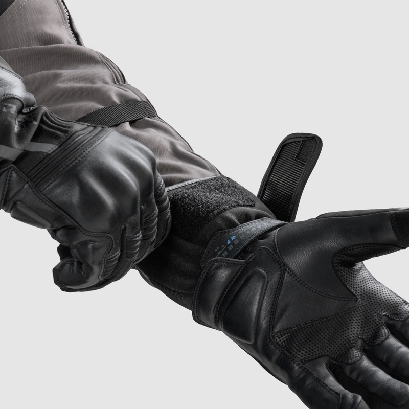 Motociklininko pirštinės Rebelhorn Tracer WP black