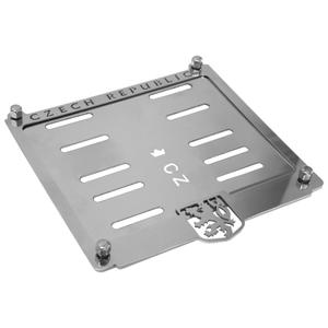 Nerūdijančio plieno pagalvėlė po CZ valstybinio numerio ženklu Lion