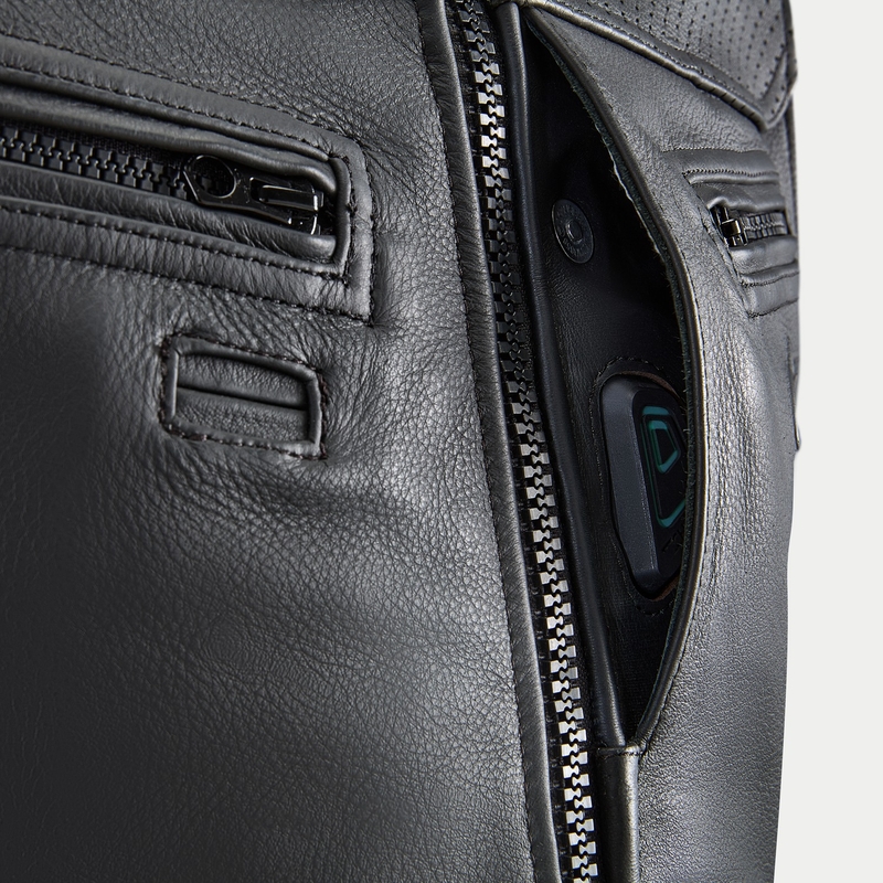 Oro pagalvių liemenė Alpinestars TECH-AIR®3 V2 LEATHER sistema juoda