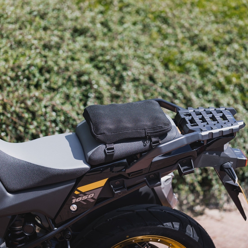 "Oxford Air Seat Pillion" ir "Enduro" pripučiama sėdynės pagalvėlė juoda