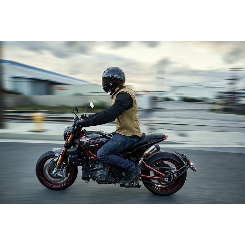 "Alpinestars Tech-Air®3 V2 Canvas" sistemos oro pagalvių liemenė juoda