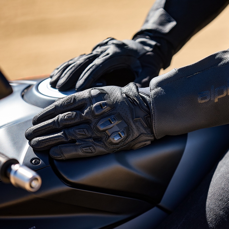 Alpinestars SP X 7 juodos motociklininko pirštinės
