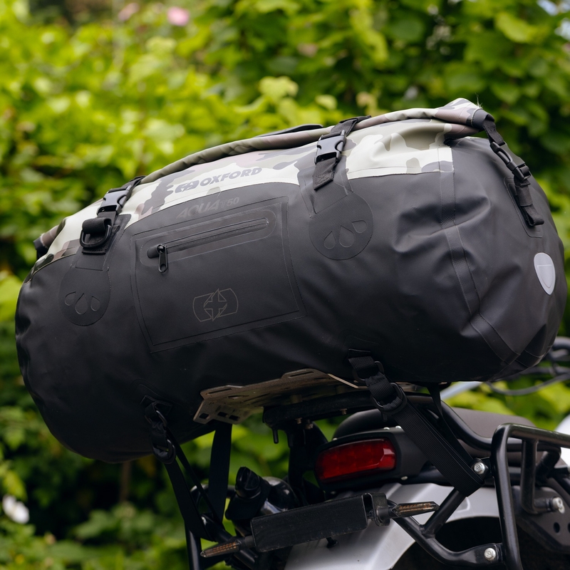 Vandeniui atsparus "Oxford Aqua T-50 Roll Bag" kamufliažinis krepšys
