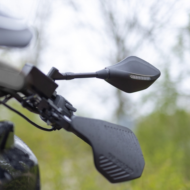 Galinio vaizdo veidrodis su integruotu indikatoriumi "Oxford Signal" juodas kairysis