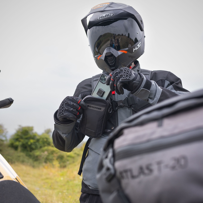 "Oxford Atlas" juodos spalvos 0,8 l talpos kuprinės maišelis