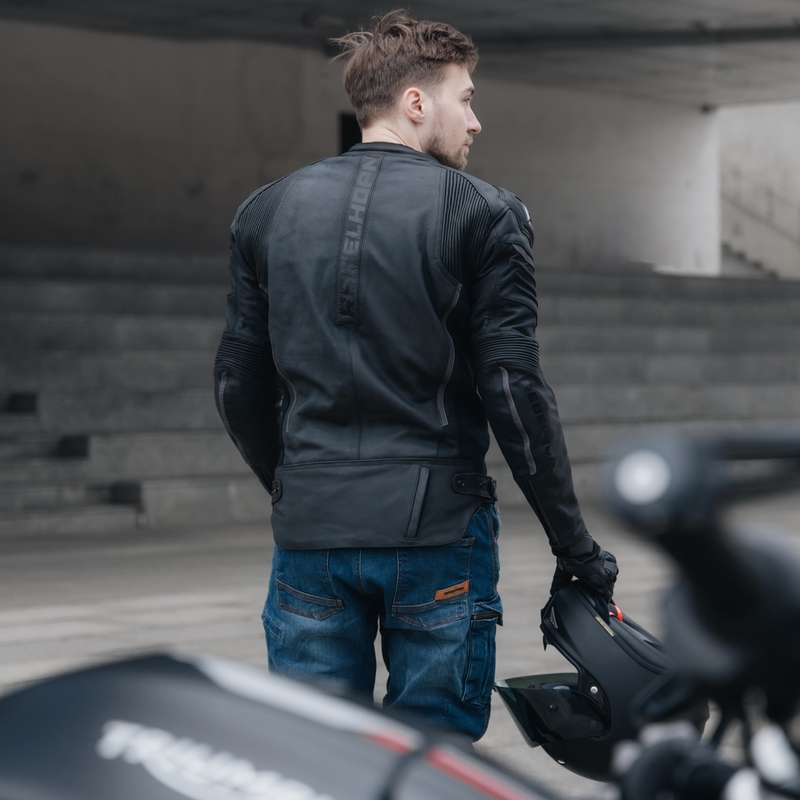 Rebelhorn Vandal Juoda odinė motociklo striukė
