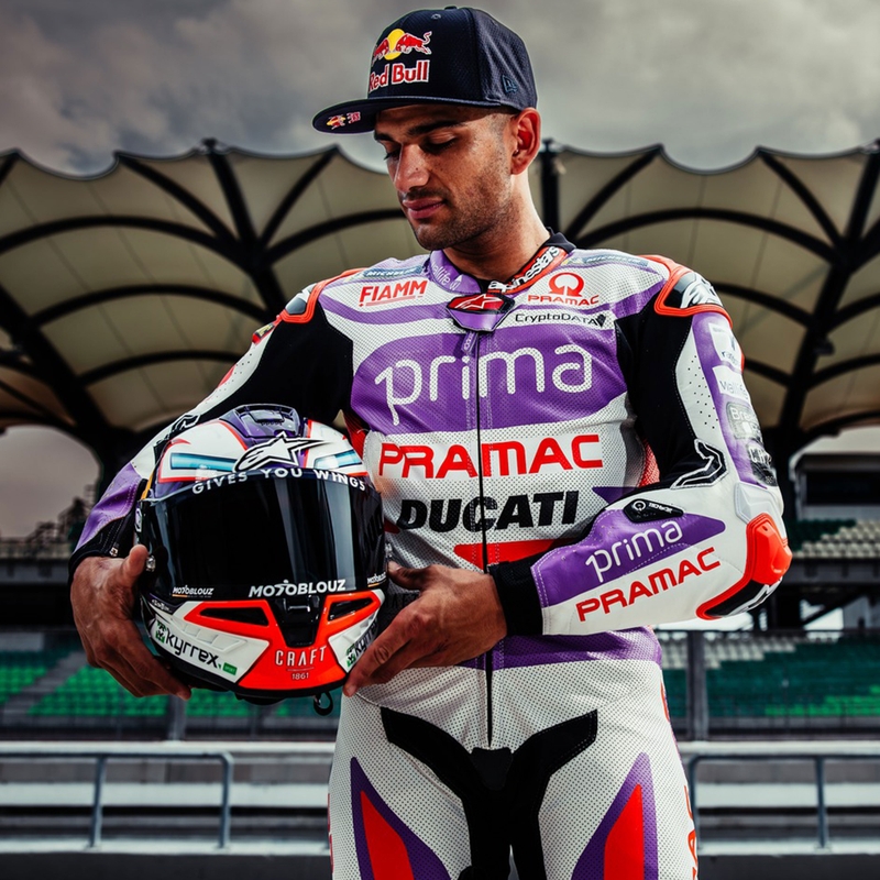 Alpinestars Supertech R-10 Element anglies pluošto uždaras motociklo šalmas, raudonas-baltas