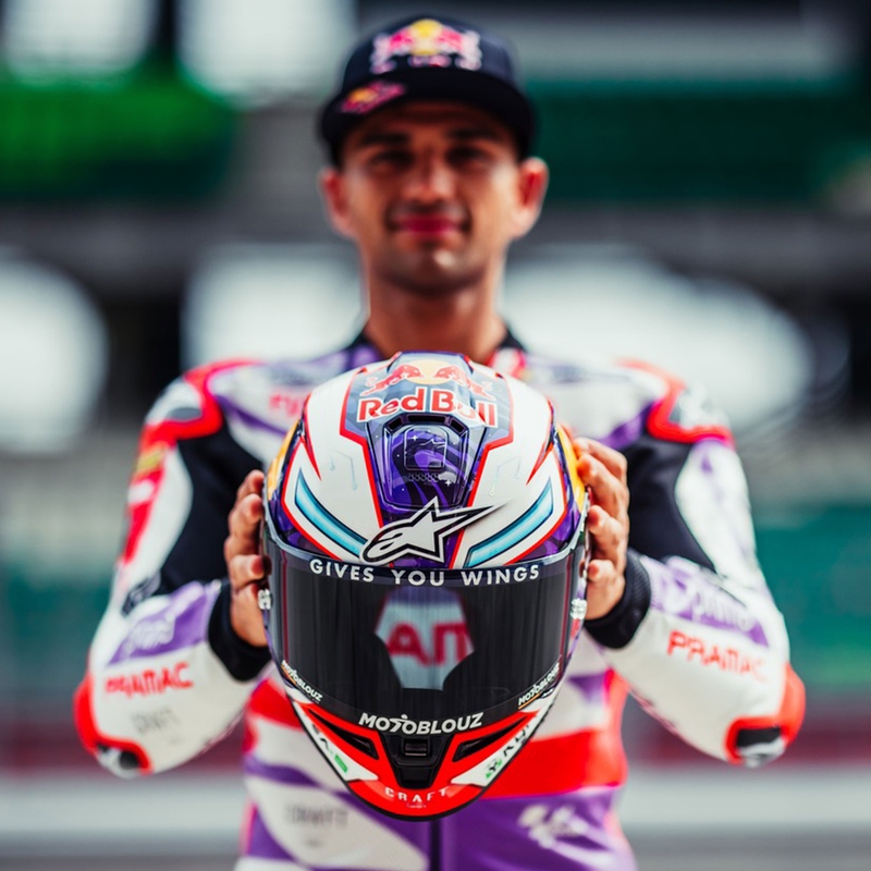 Alpinestars Supertech R-10 Element anglies pluošto uždaras motociklo šalmas, raudonas-baltas