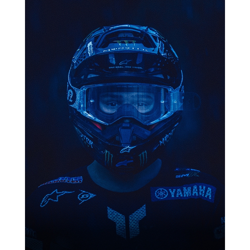 Alpinestars Supertech Vision DNGR38 XXV juodos ir sidabrinės spalvos motokroso akiniai su sidabriniais veidrodiniais stiklais