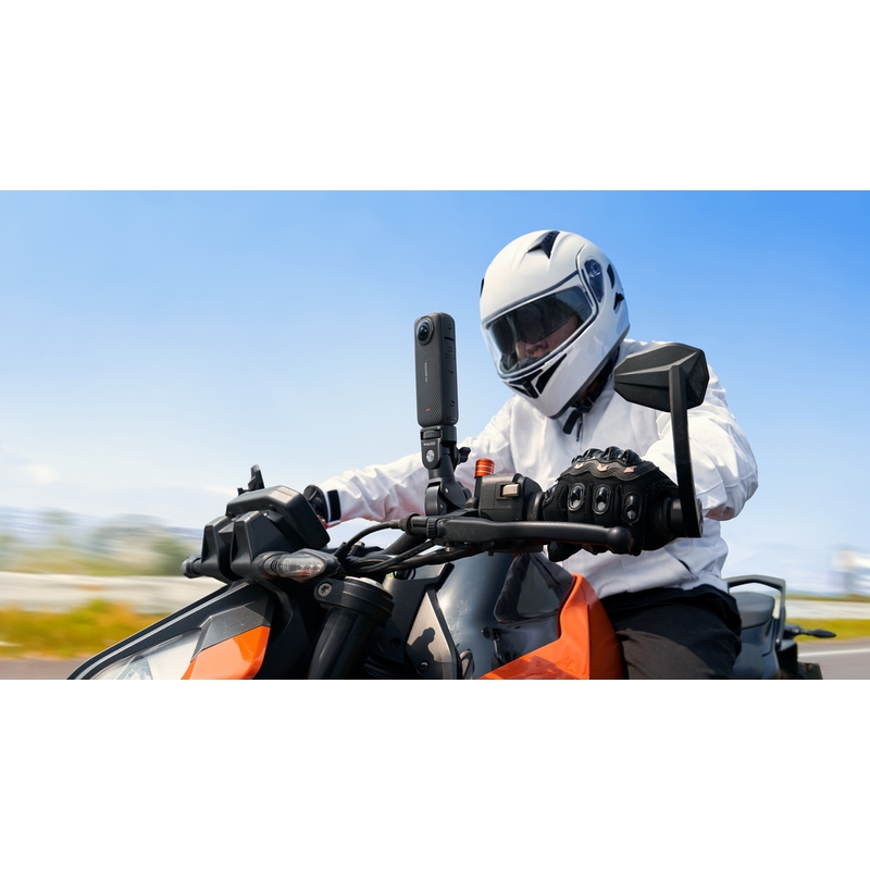 "Insta360 X4" motociklų komplekto veiksmo kamera juoda