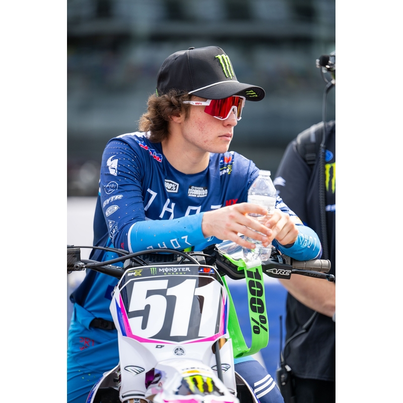 100% Slendale akiniai nuo saulės su HIPER raudonu stiklu