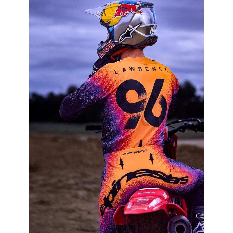 „Alpinestars Supertech S-M10“ riboto leidimo motokroso šalmas „Black Hole“, juodos spalvos