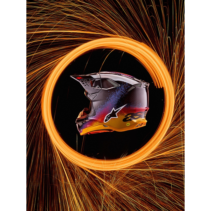 „Alpinestars Supertech S-M10“ riboto leidimo motokroso šalmas „Black Hole“, juodos spalvos