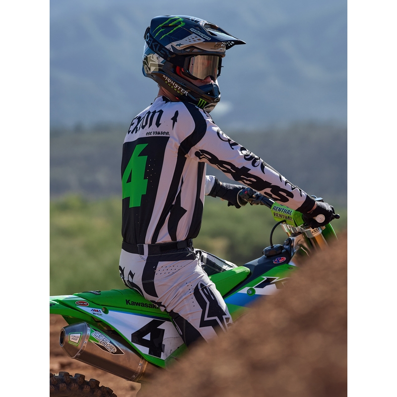 „Alpinestars Techstar“ riboto leidimo motokroso marškinėliai, „Wolf Dust“ smėlio-juodi