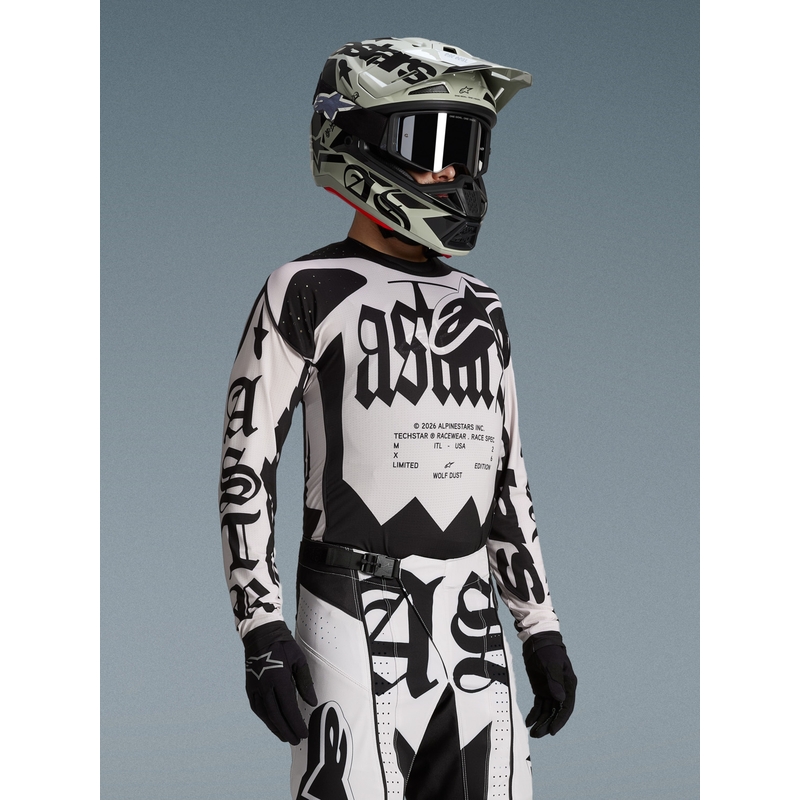 „Alpinestars Techstar“ riboto leidimo motokroso marškinėliai, „Wolf Dust“ smėlio-juodi