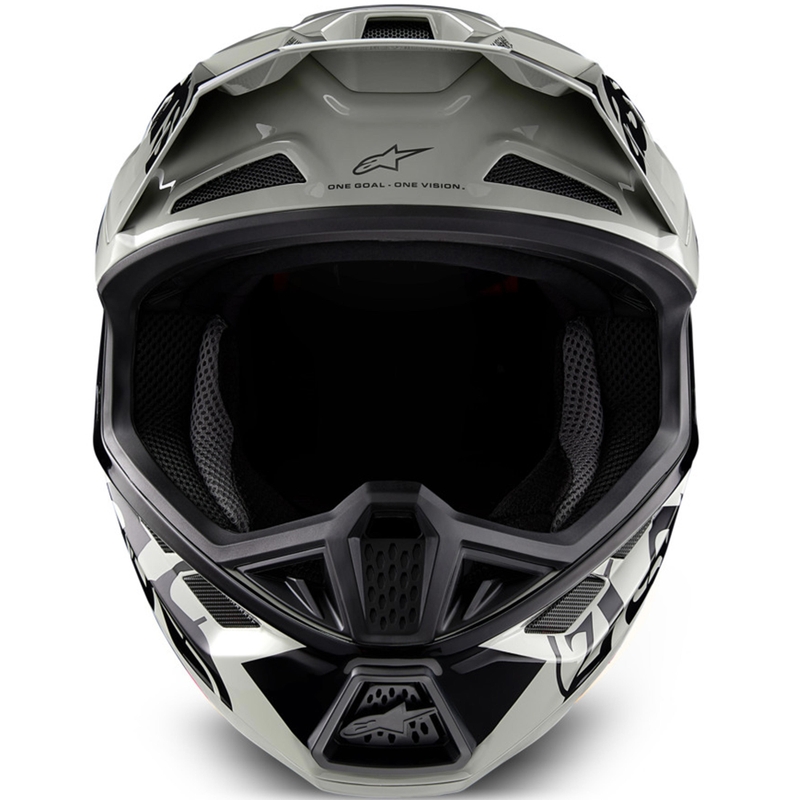 „Alpinestars Supertech S-M7“ riboto leidimo motokroso šalmas, „Wolf Dust“ smėlio-juodas
