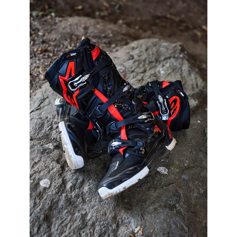 Alpinestars TECH 7 Enduro Drystar motociklo batai juodi-fluorescenciniai-raudoni-balti