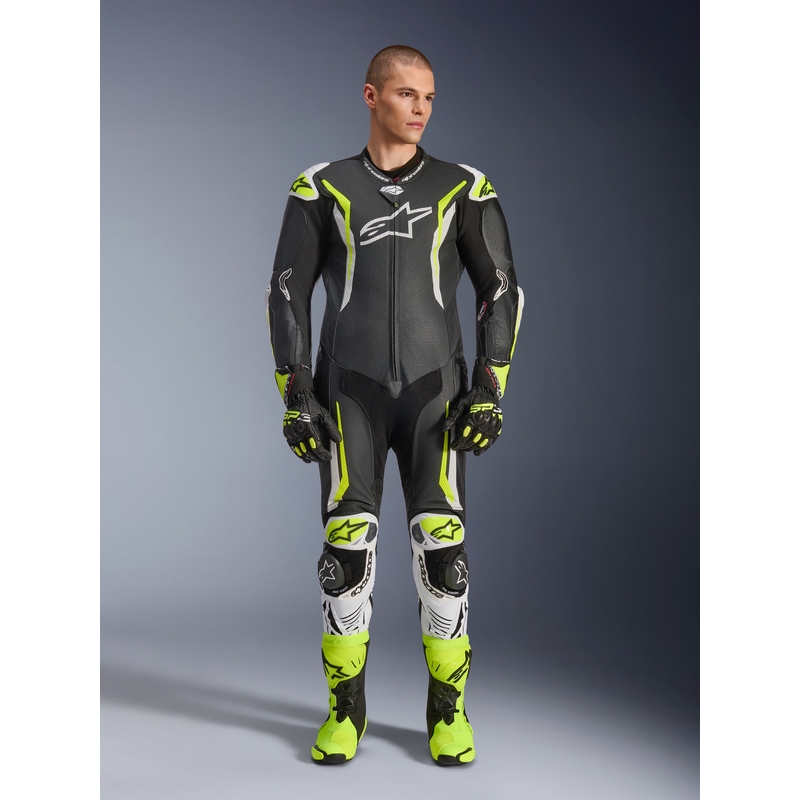 Alpinestars GP TECH V5 vientisas odinis motociklo kostiumas juodas-baltas-fluorescencinis geltonas