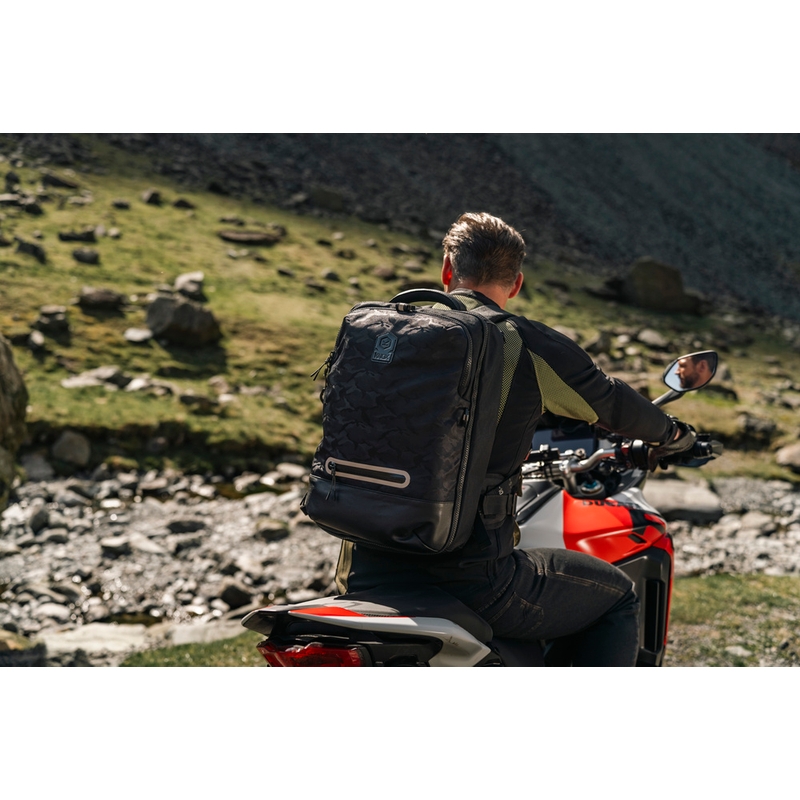 „Knox Eda Every Day Adventure“ motociklo kuprinė, 25 l, juoda